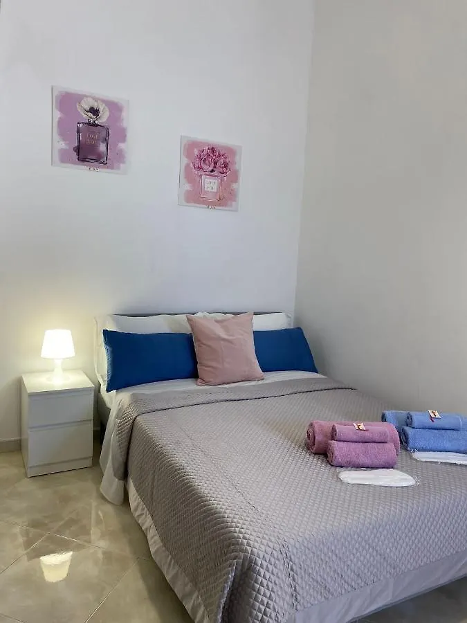 De Lollis Apartments Naples